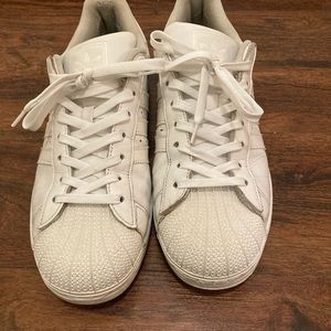 White Adidas Original Superstar size 10 Men’s